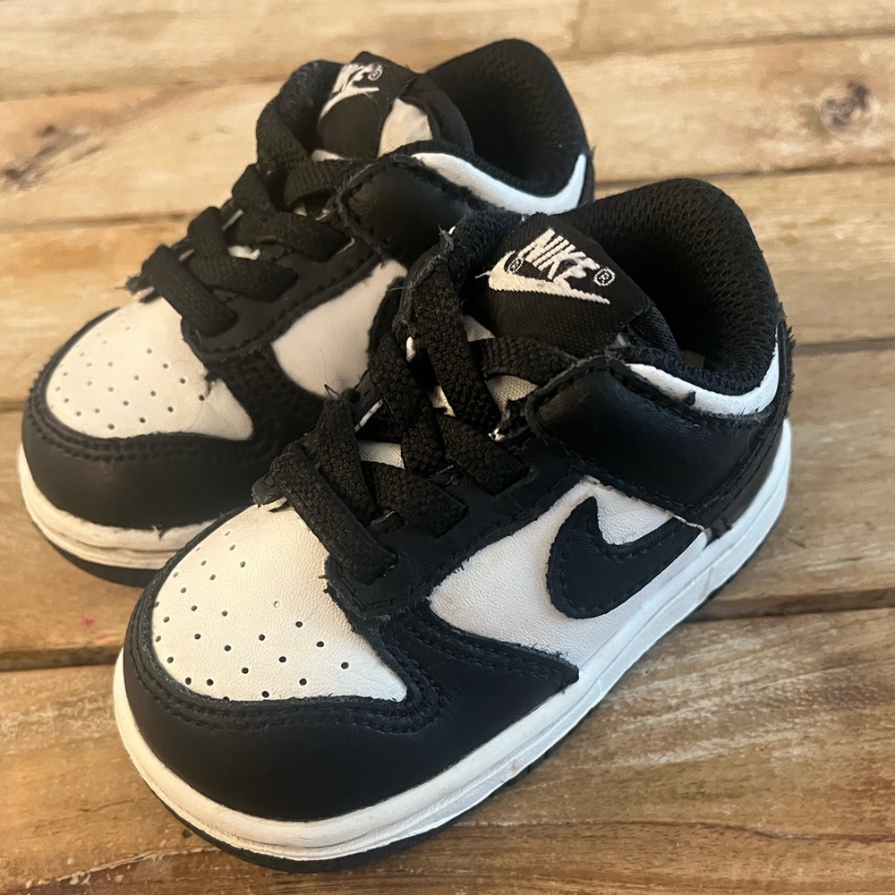 NIKE PANDA dunks low toddler 4 4c black white